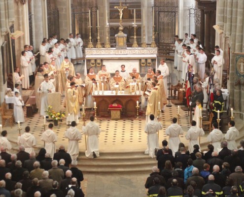 basilique évron